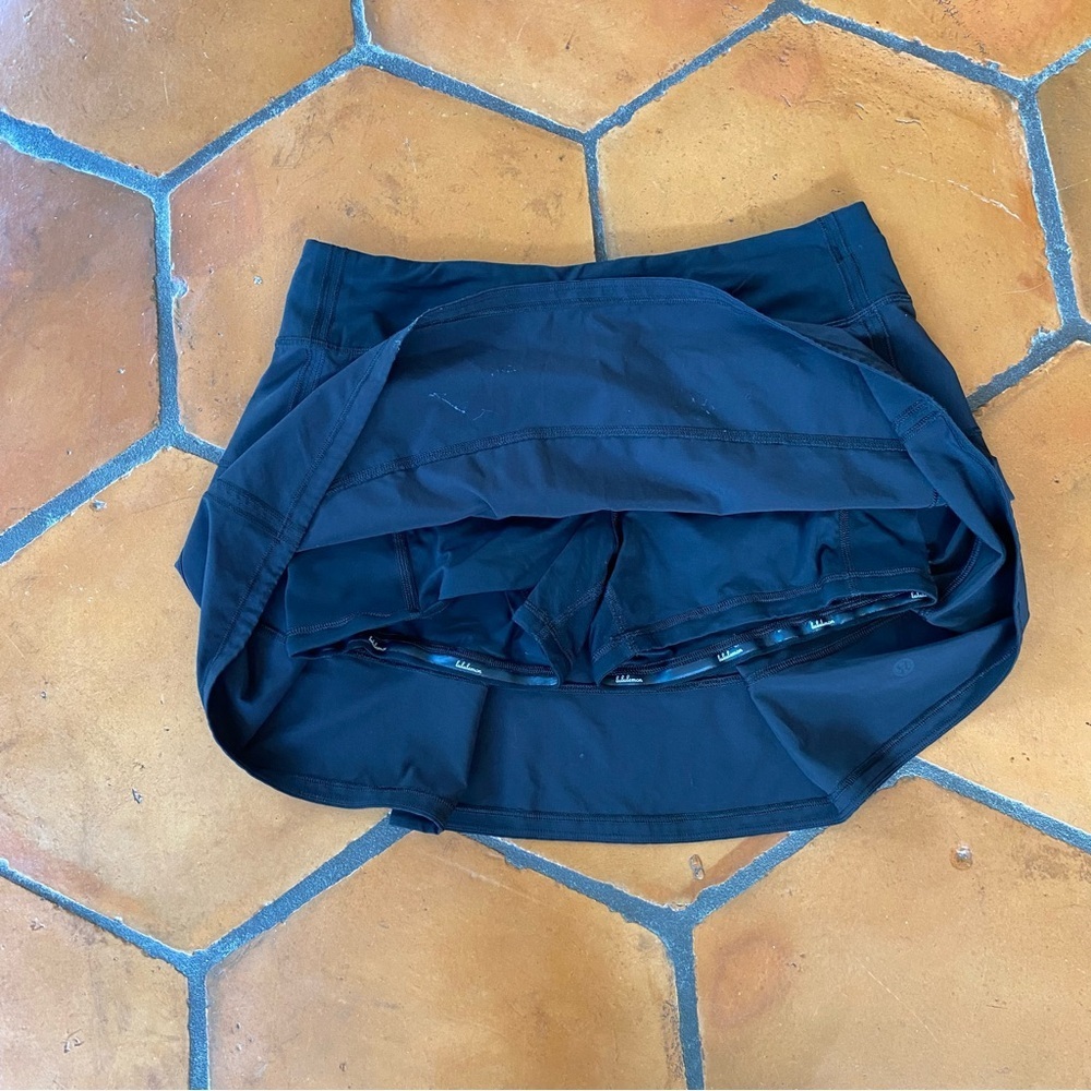 Lululemon Black 15" Pace Rival Skirt 4-Way Stretch Skort Golf Tennis Sz 6 Tall - Picture 8 of 8